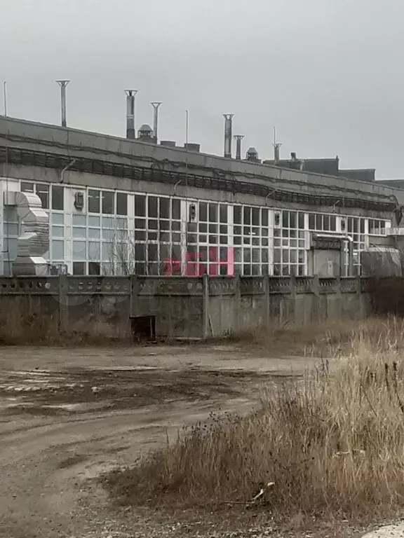 Здание с кран-балками в Заречном - Фото 0