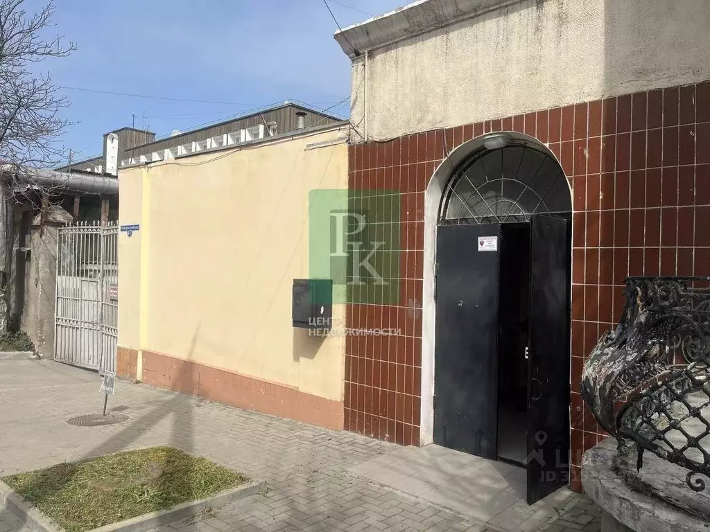 Офис в Севастополь ул. Новороссийская, 47 (22 м) - Фото 1