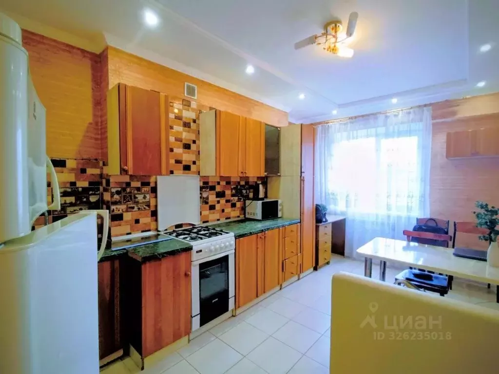 2-к кв. Ставропольский край, Ессентуки ул. Орджоникидзе, 81К3 (69.7 м) - Фото 1