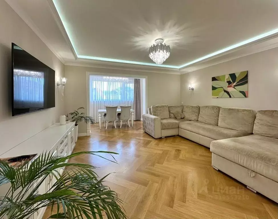 3-к кв. Краснодарский край, Сочи ул. Яна Фабрициуса, 2/4а (155.6 м) - Фото 0