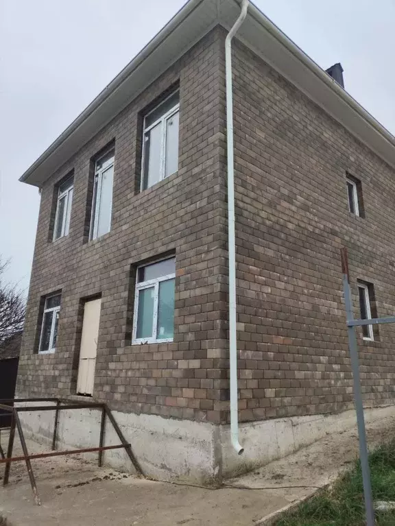 Дом в Ростовская область, Азов Азовский район, Азовская ул. (120 м) - Фото 2