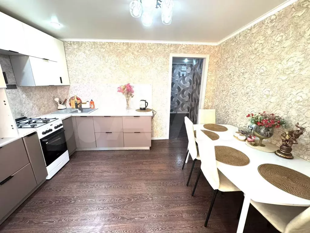 3-к. квартира, 88 м, 5/6 эт. - Фото 0