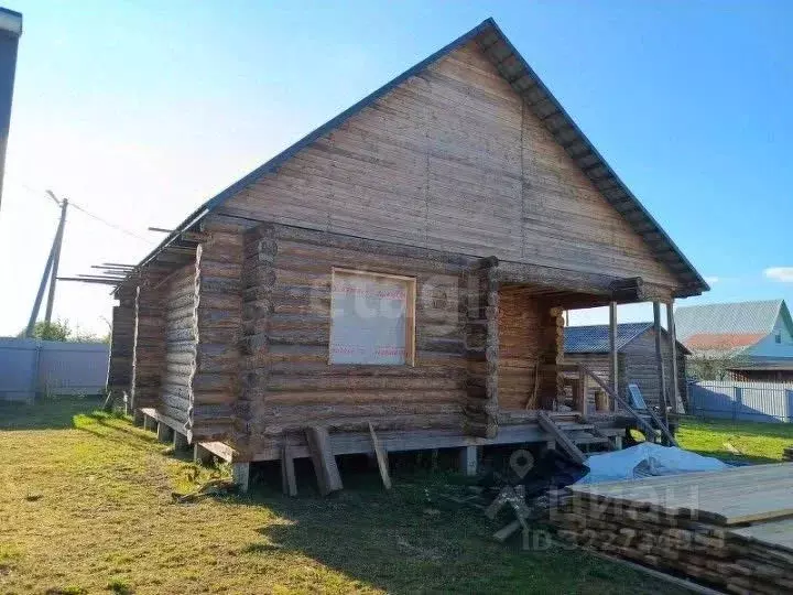 Дом в Ленинградская область, Киришский район, Пчевское с/пос, д. Пчева ... - Фото 1