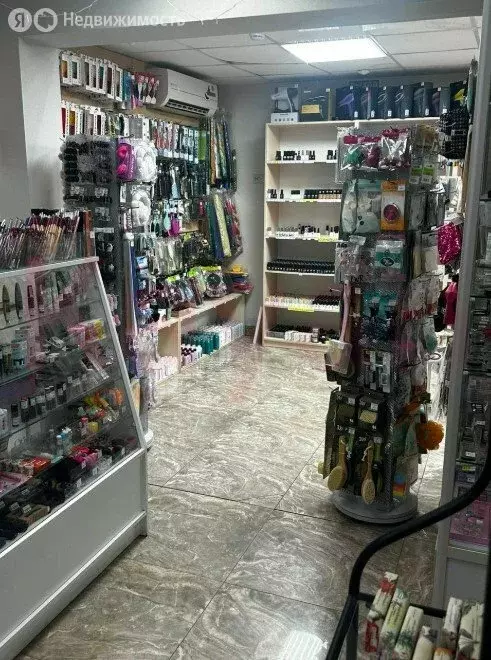 Торговая площадь (70.1 м) - Фото 2