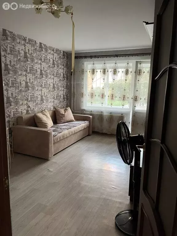 1-комнатная квартира: посёлок Шушары, Пушкинская улица, 48 (41 м) - Фото 2