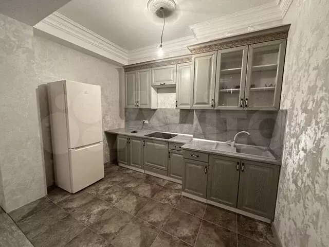 3-к. квартира, 80 м, 4/10 эт. - Фото 0