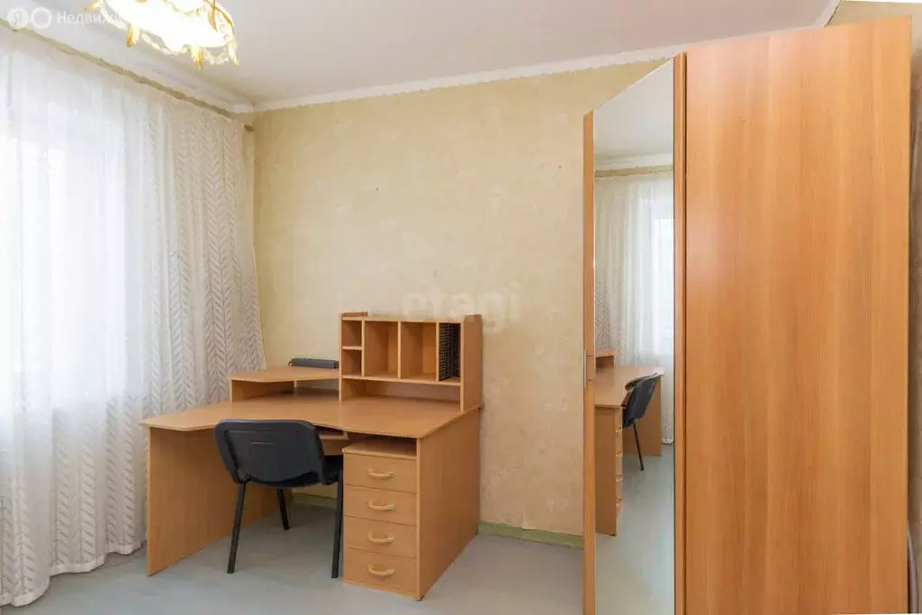 3-комнатная квартира: Омск, улица Дианова, 22 (63.4 м) - Фото 2