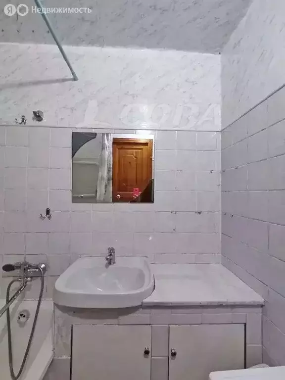 3-комнатная квартира: Тюмень, улица Московский Тракт, 169 (87 м) - Фото 1