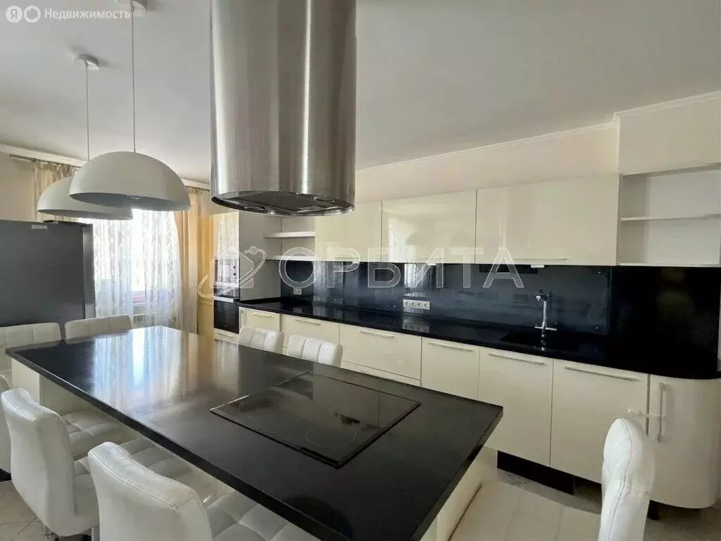 3-комнатная квартира: Тюмень, улица Николая Чаплина, 115 (86 м) - Фото 1