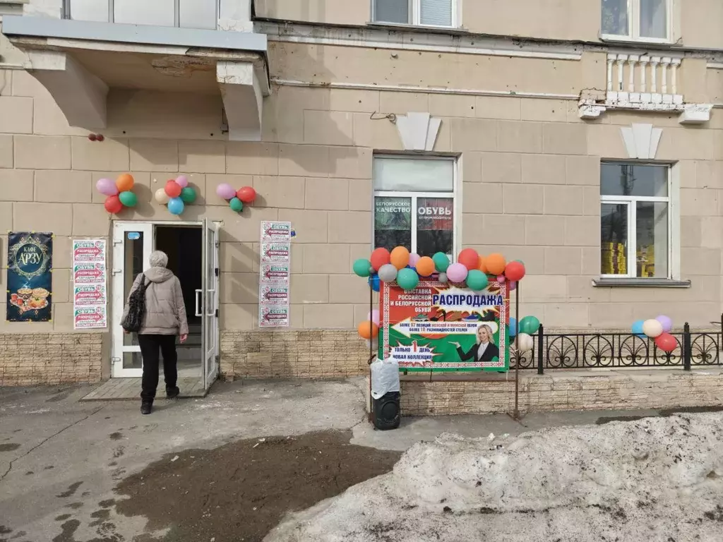 Торговая площадь в Татарстан, Казань ул. Восстания, 42 (88 м) - Фото 1