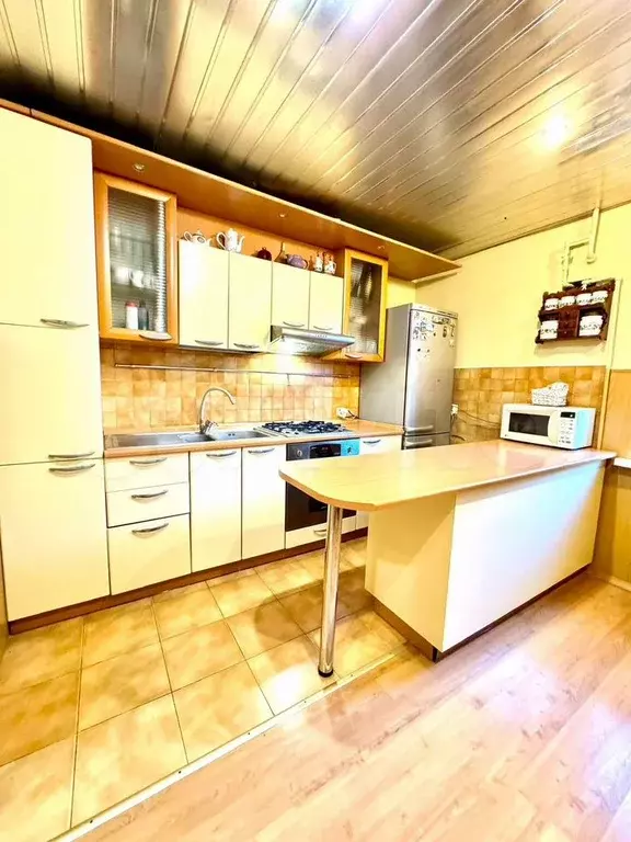 3-к. квартира, 69 м, 1/9 эт. - Фото 1