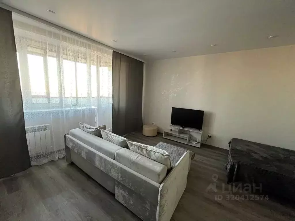 Студия Хакасия, Абакан ул. Кирова, 185к1 (32.0 м) - Фото 1