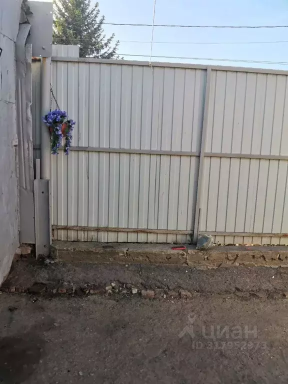 Дом в Саратовская область, Энгельс пос. Новое Осокорье, ул. Амурская, ... - Фото 1