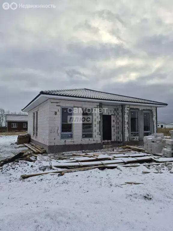 Дом в Курский район, Клюквинский сельсовет, деревня Долгое (82 м) - Фото 1