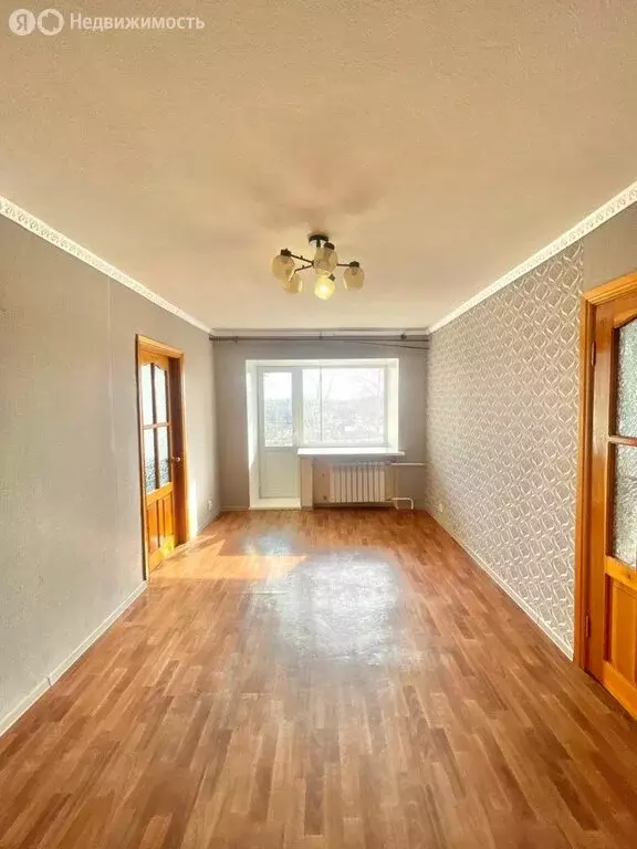 2-комнатная квартира: Комсомольск-на-Амуре, улица Кирова, 67 (42.7 м) - Фото 0