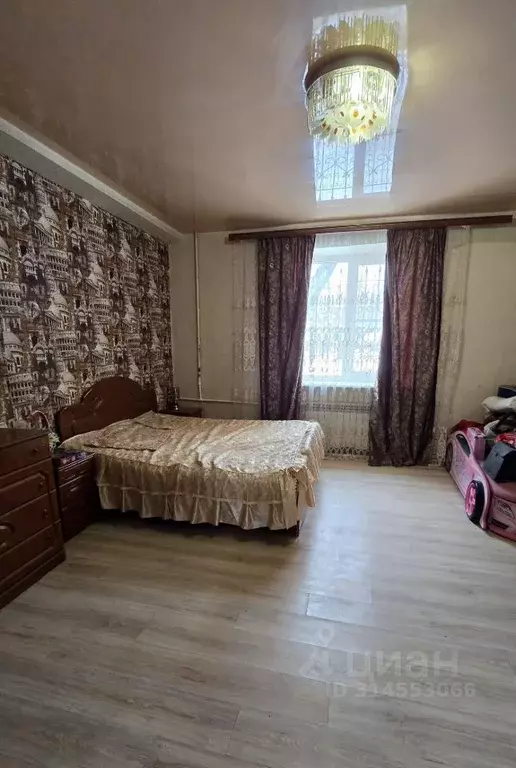 3-к кв. Волгоградская область, Камышин ул. Некрасова, 9 (82.0 м) - Фото 0