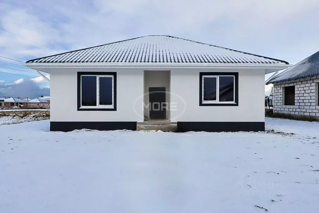 Дом в Калининградская область, Гурьевский муниципальный округ, пос. ... - Фото 1