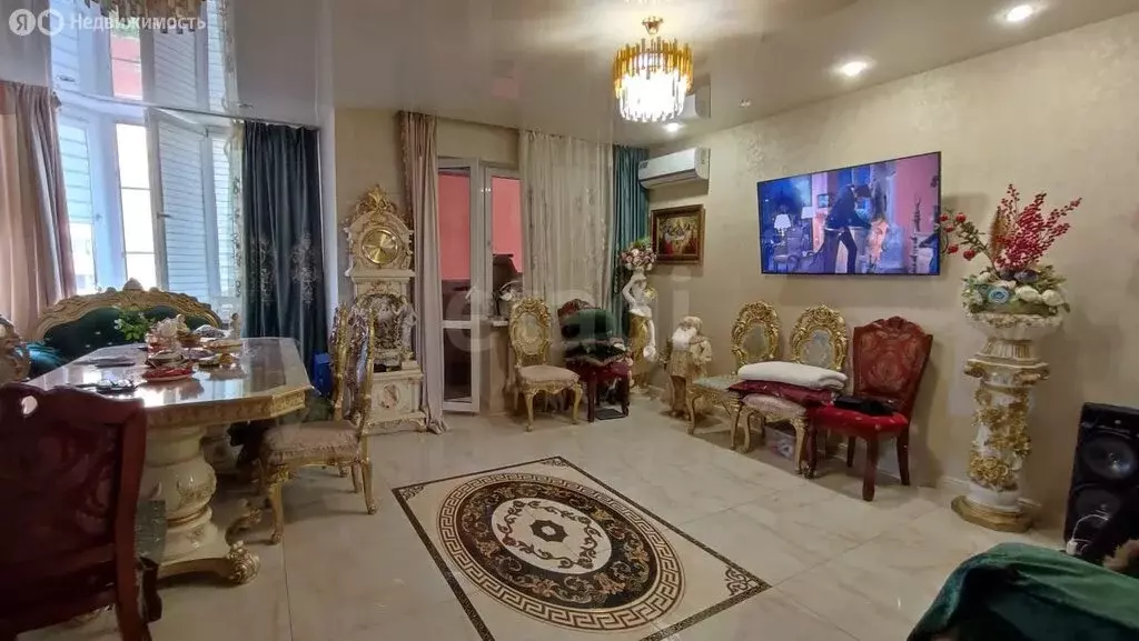 2-комнатная квартира: Краснодар, улица имени Дзержинского, 64/2 (66 м) - Фото 1