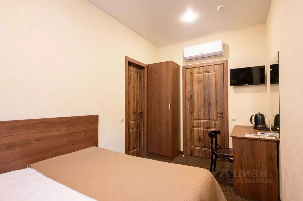 Комната Татарстан, Казань ул. Каюма Насыри, 26 (14.0 м) - Фото 1