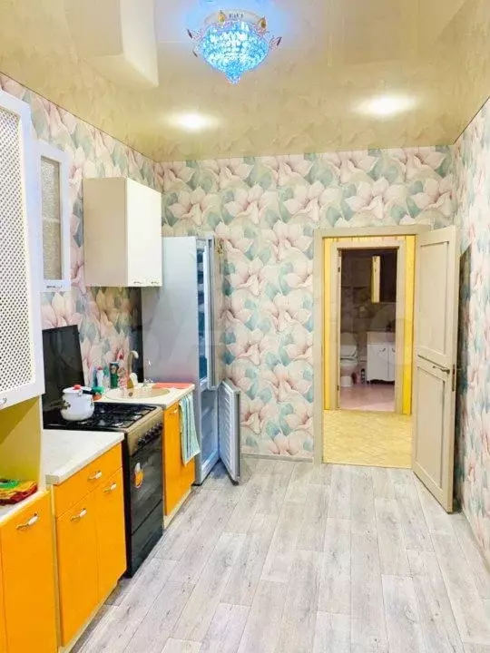 1-к. квартира, 50 м, 1/3 эт. - Фото 0