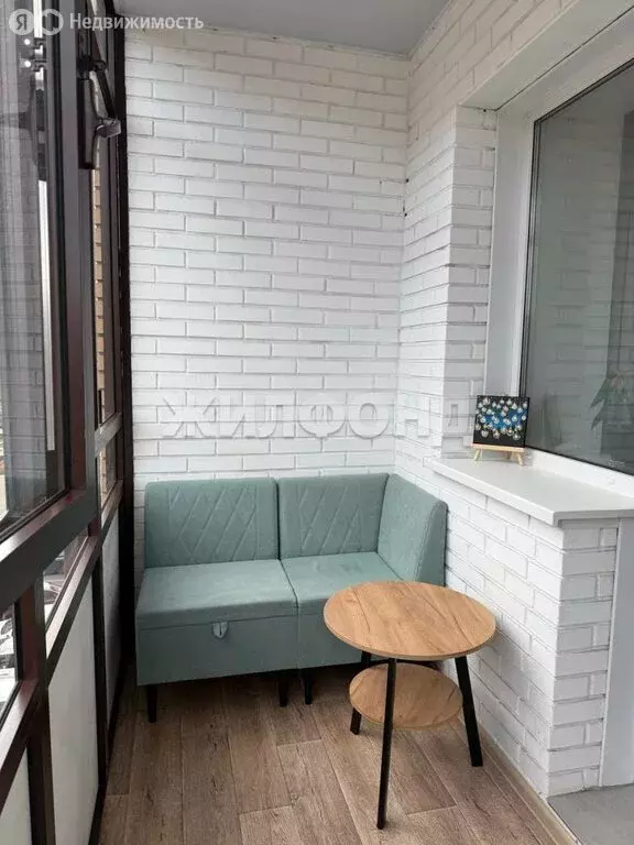 3-комнатная квартира: Абакан, улица Авиаторов, 6 (82.7 м) - Фото 1