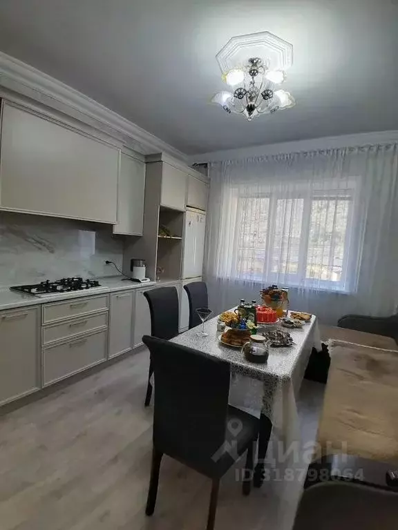 Дом в Дагестан, Гунибский район, Хоточ с/пос, с. Хоточ ул. ... - Фото 0