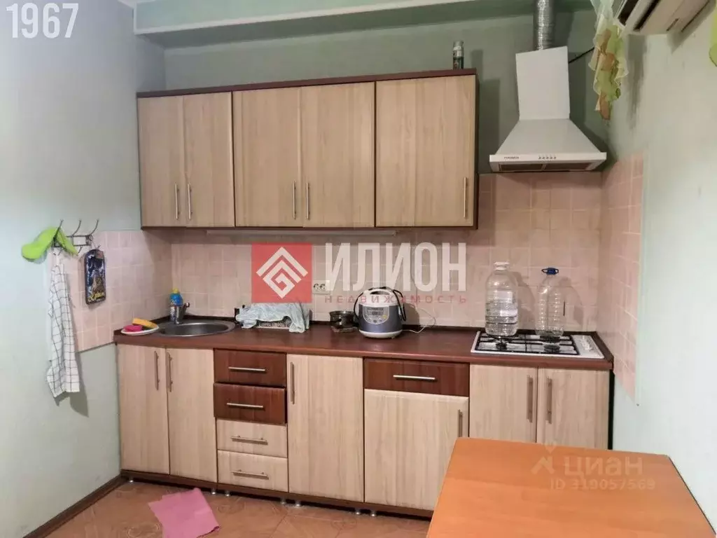 1-к кв. Крым, Феодосия бул. Адмиральский, 7В (55.0 м) - Фото 1