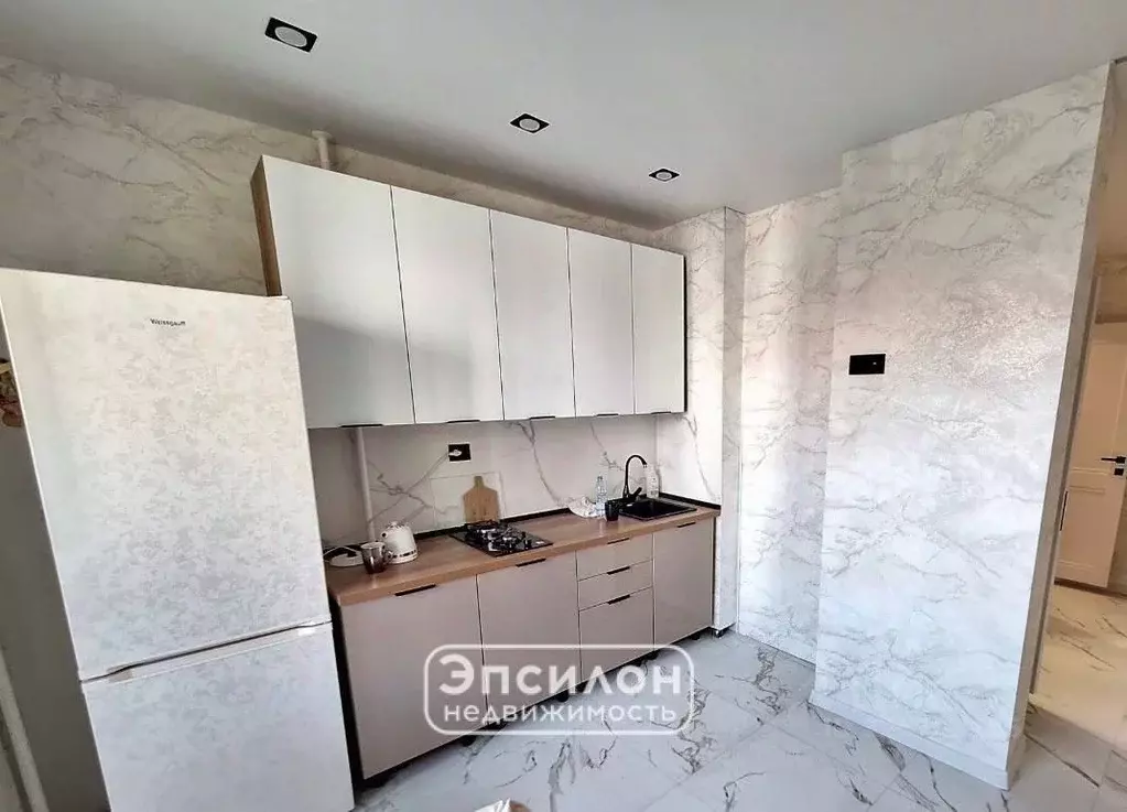 3-к кв. Курская область, Курск Студенческая ул., 12 (74.1 м) - Фото 2