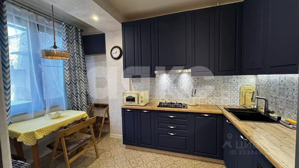 1-к кв. Краснодарский край, Туапсе ул. Победы, 18 (34.0 м) - Фото 1