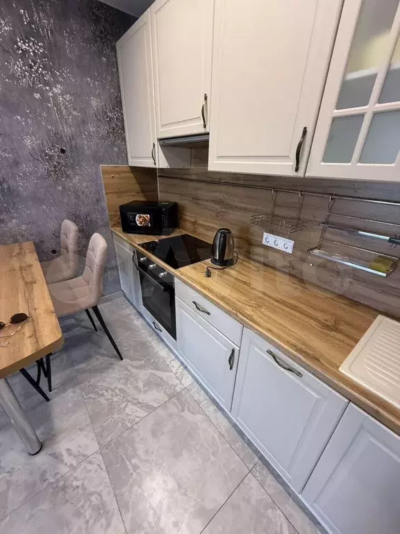 2-к. квартира, 52 м, 5/9 эт. - Фото 0