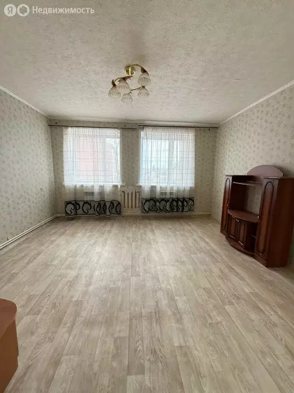 2-комнатная квартира: Арск, улица Зайнуллина, 2 (73.8 м) - Фото 0