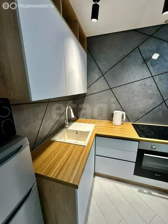 Квартира-студия: Ижевск, улица Металлургов, 2 (26 м) - Фото 2