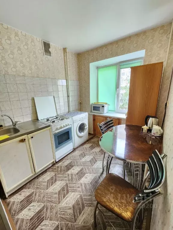 1-к кв. Саратовская область, Саратов ул. Имени Н.Г. Чернышевского, ... - Фото 0