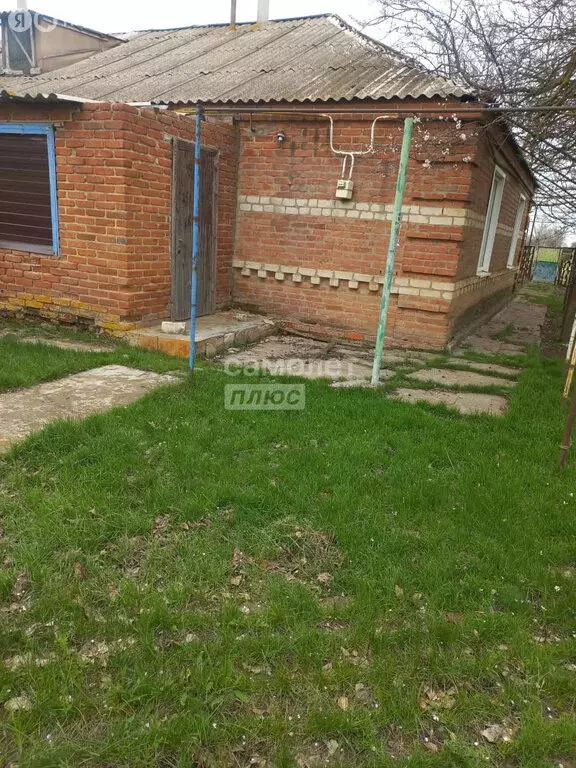 4-комнатная квартира: Элиста, улица Ю. Клыкова, 87 (61.9 м) - Фото 1