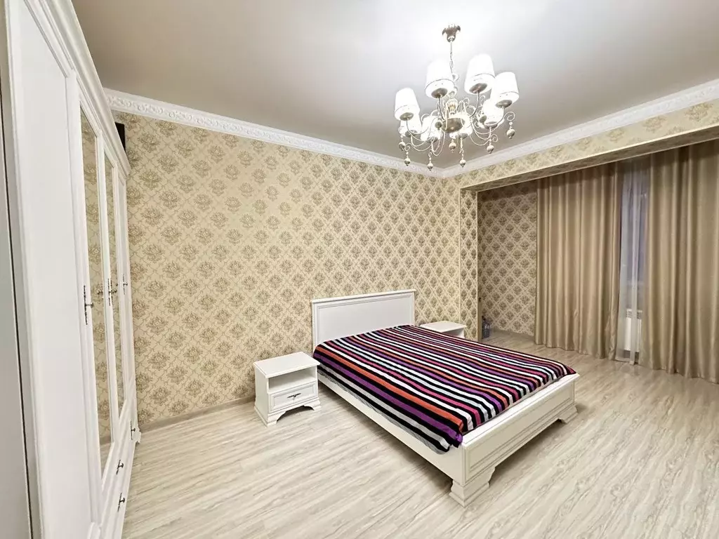 2-к кв. Кабардино-Балкария, Нальчик ул. Ахохова, 190Ак3 (64.0 м) - Фото 0
