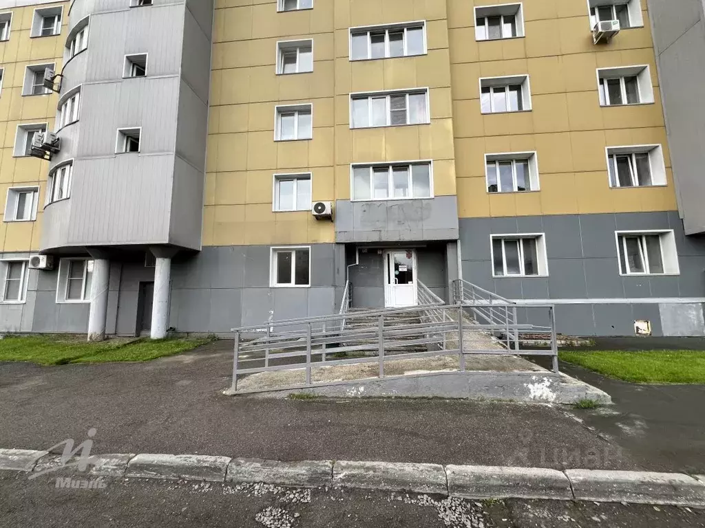 Помещение свободного назначения в Алтайский край, Барнаул тракт ... - Фото 1