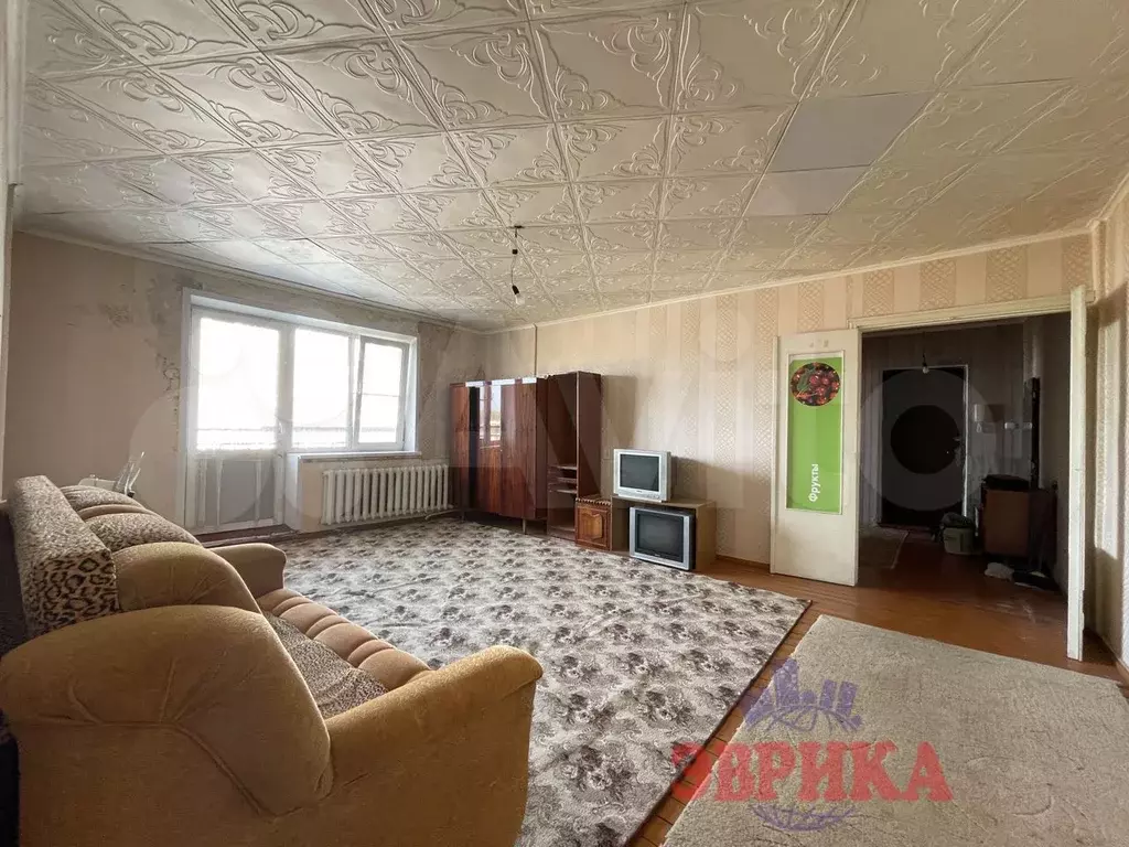 4-к. квартира, 60 м, 5/5 эт. - Фото 1