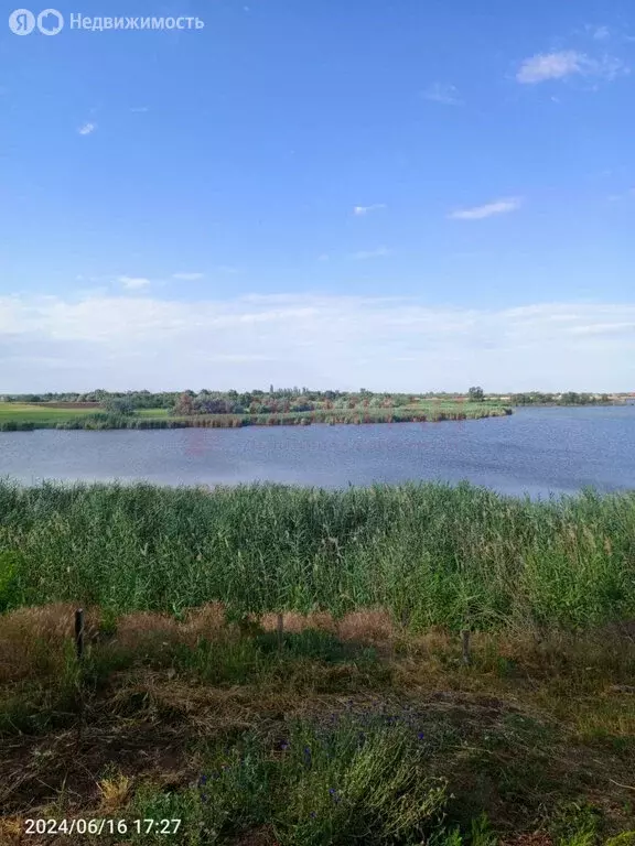 Дом в Кручёно-Балковское сельское поселение, хутор Бровки (100 м) - Фото 1