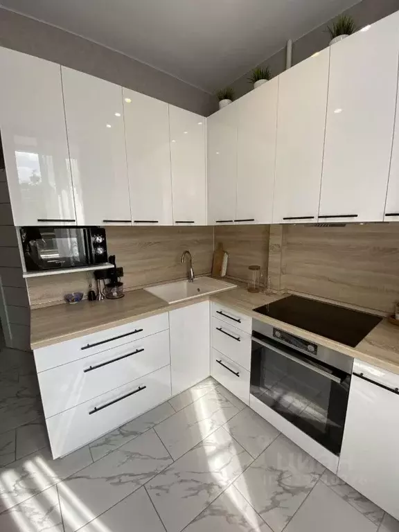 3-к кв. Кировская область, Киров Октябрьский просп., 72 (73.2 м) - Фото 2