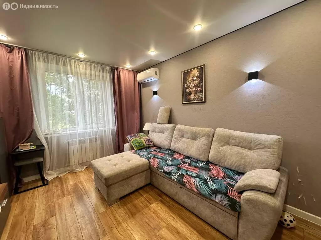 3-комнатная квартира: Саратов, Луговая улица, 86/92 (61.8 м) - Фото 1