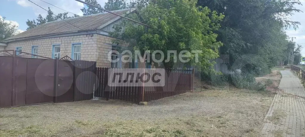 Дом в Калмыкия, Элиста пер. Бабушкина (70 м) - Фото 1