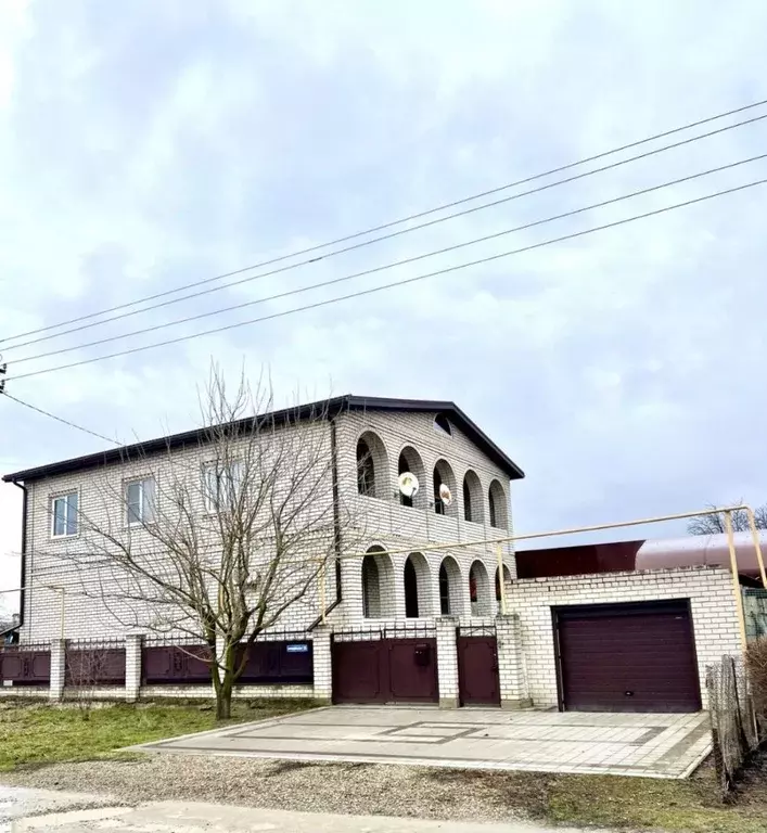 Дом в Краснодарский край, Темрюкский район, Краснострельское с/пос, ... - Фото 1