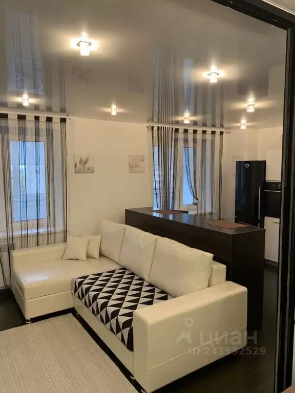 1-к кв. Смоленская область, Смоленск пер. Юннатов, 10 (52.0 м) - Фото 1