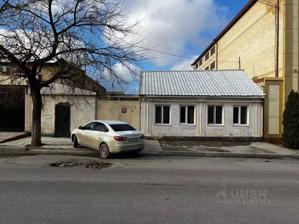 Помещение свободного назначения в Дагестан, Махачкала ул. Гусейнова, 9 ... - Фото 0