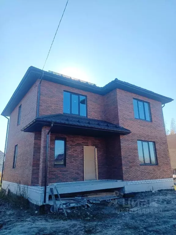 Дом в Брянская область, Брянск Одесская ул., 68 (150 м) - Фото 1
