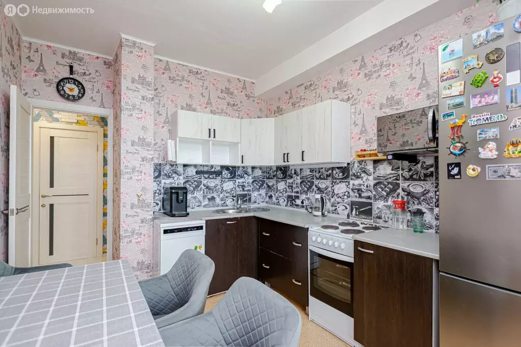 2-комнатная квартира: Пермь, улица Александра Щербакова, 43В (56 м) - Фото 1