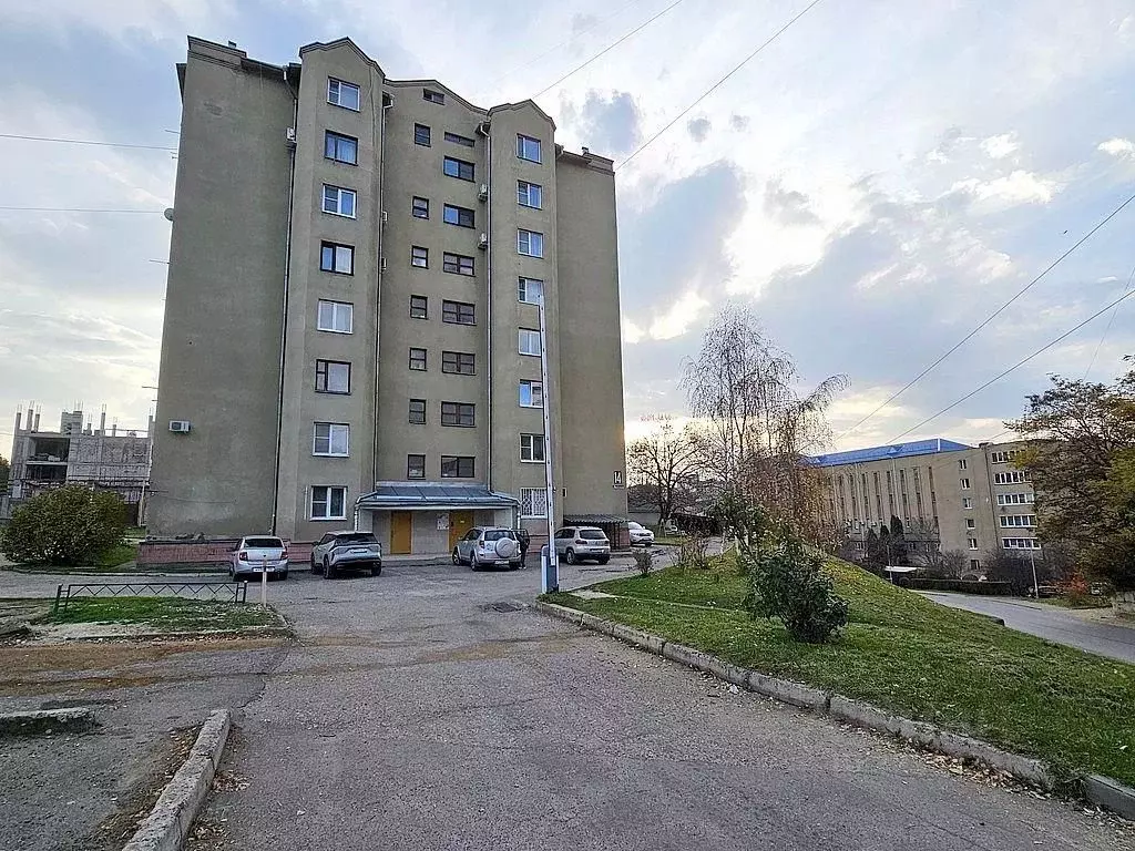 3-к кв. Ставропольский край, Кисловодск Набережная ул. (100.0 м) - Фото 1