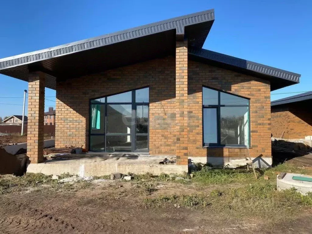 Дом в Башкортостан, Уфимский район, Русско-Юрмашский сельсовет, д. ... - Фото 1