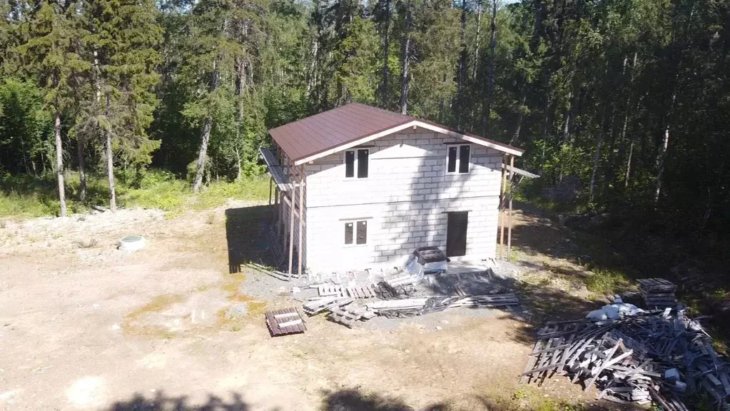 Дом в Карелия, Прионежский район, Деревянское с/пос, д. Ужесельга  ... - Фото 1