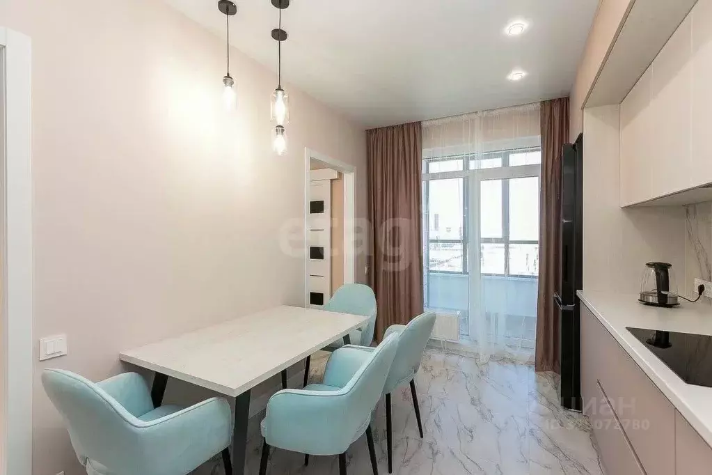 3-к кв. Тюменская область, Тюмень ул. Пожарных и Спасателей, 5 (72.2 ... - Фото 2